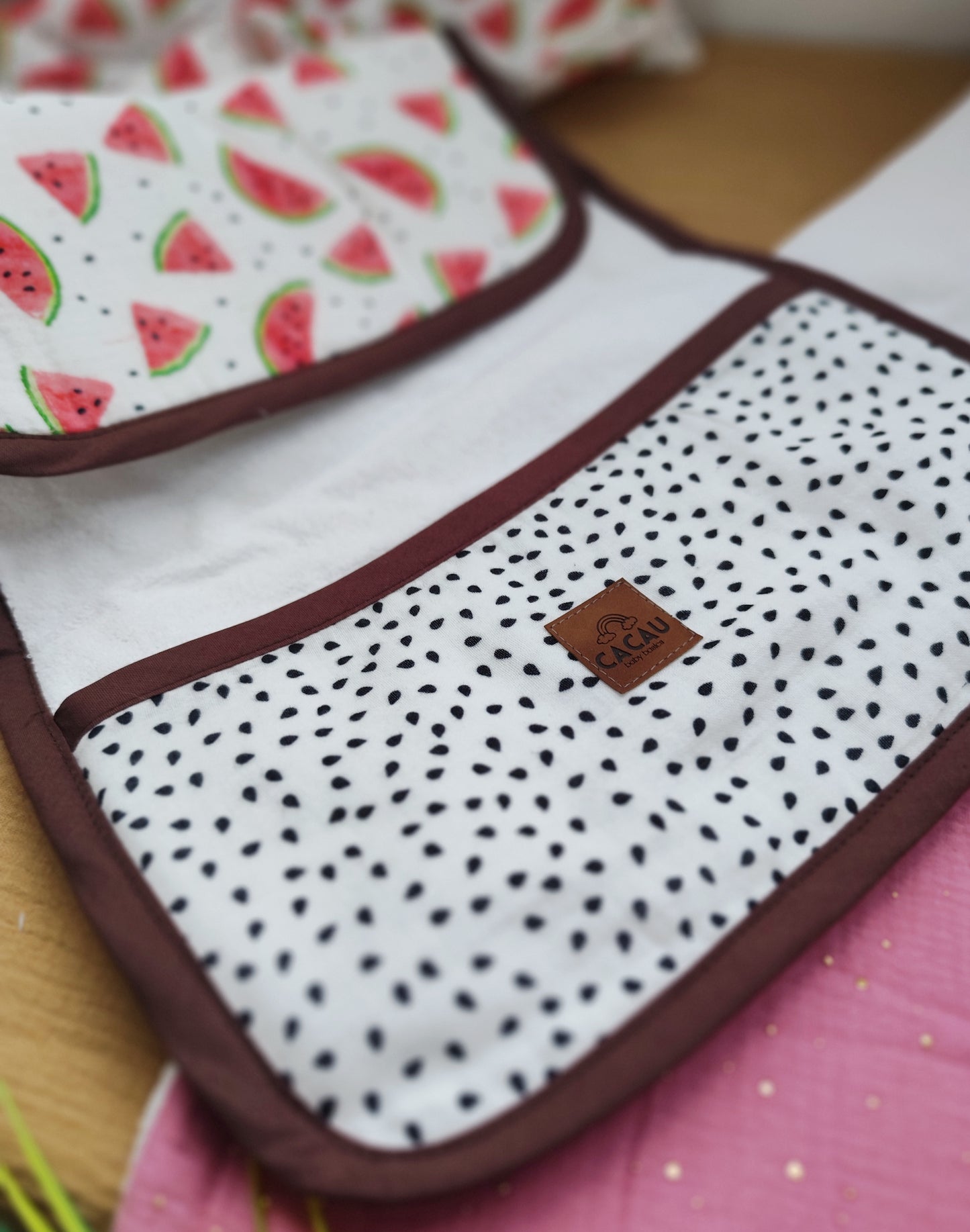 Muda Fraldas Portátil Melancias e Pevides