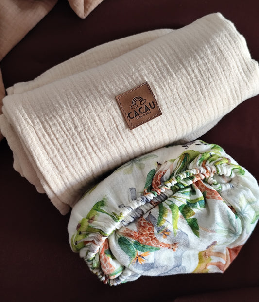 Conjunto Lençol Selva e Swaddle Baunilha